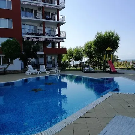 Daire Noks Spacious 1 Bed Flat Sunny Terrace 6 Min Sveti Vlas